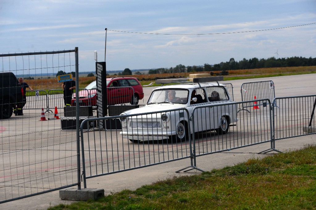 ../Images/VW Bus Festival Berlin 2019 135.jpg